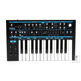 Синтезатор аналоговий NOVATION BASS STATION II